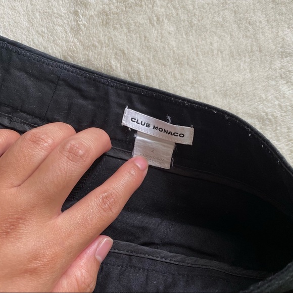 Club Monaco Scalloped Shorts - Picture 4 of 4